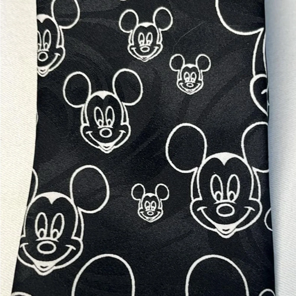Disney Black and White Mickey Mouse Tie‎